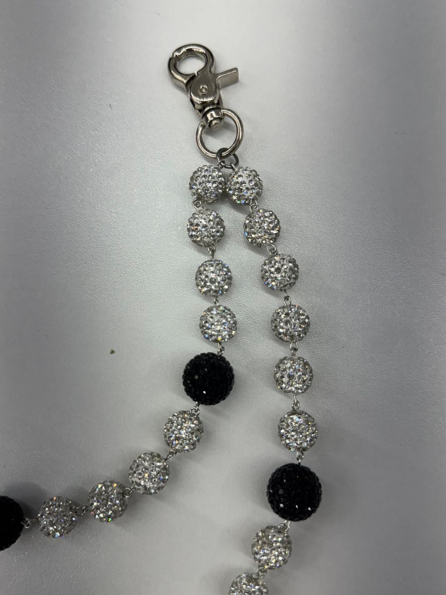 Drunz white/black pocket chain by WALLET CHAIN