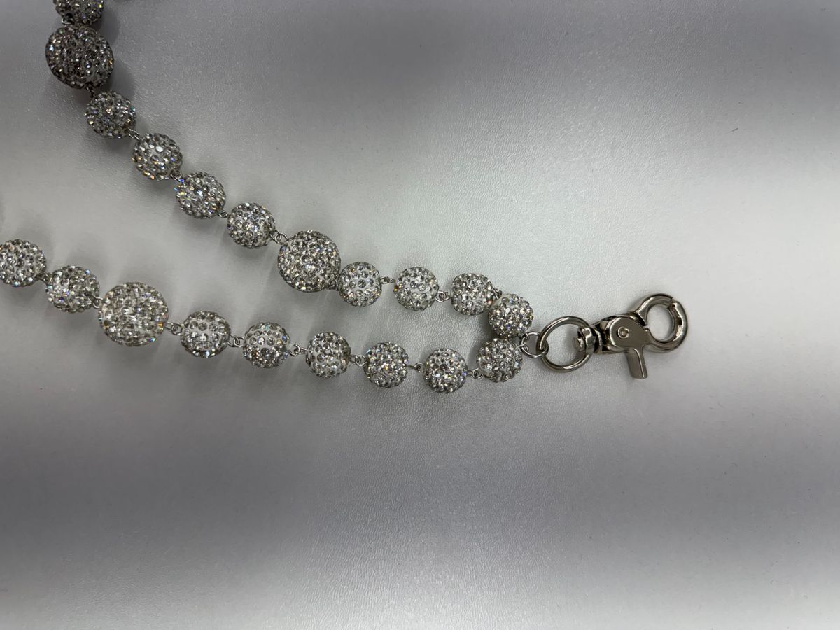 Drunz white pocket chain by WALLET CHAIN