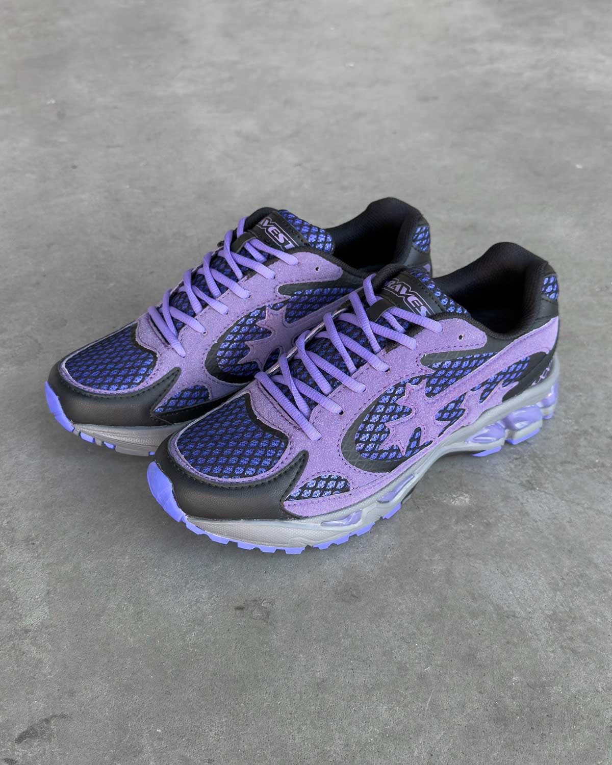 Bravest studios kross kountry runner by TODAYS TREND