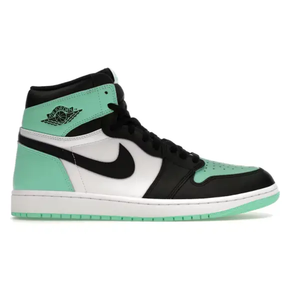 Air jordan 1 retro green glow - 8.5 - SHOES