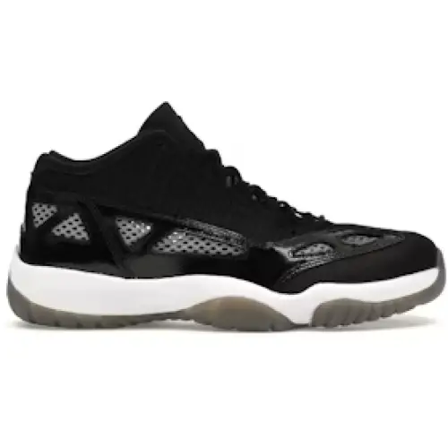 Air jordan 11 craft white - 10.5 - SHOES